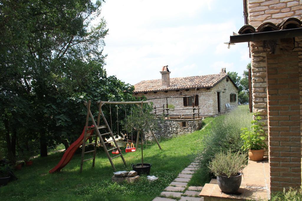 Agriturismo Valdifiori Sassoferrato Exteriér fotografie