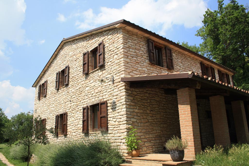 Agriturismo Valdifiori Sassoferrato Exteriér fotografie